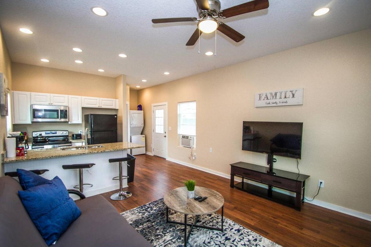 Douglas Way Remodeled House Near Downtown 1Ba/1Ba San Antonio Exterior foto