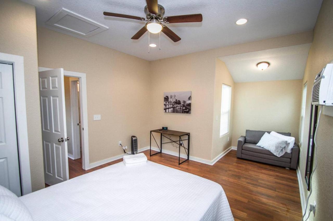 Douglas Way Remodeled House Near Downtown 1Ba/1Ba San Antonio Exterior foto